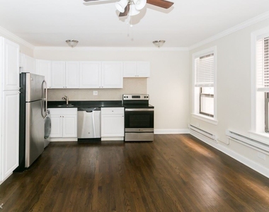 3345 N. Marshfield, Unit A903 - Photo Thumbnail 10