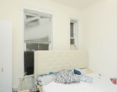 1451 W. Belle Plaine, Unit 4 - Photo Thumbnail 12