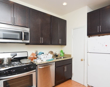 1451 W. Belle Plaine, Unit 4 - Photo Thumbnail 2