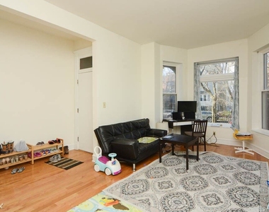 1451 W. Belle Plaine, Unit 4 - Photo Thumbnail 8