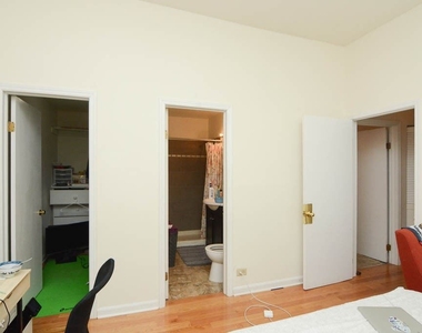 1451 W. Belle Plaine, Unit 4 - Photo Thumbnail 15