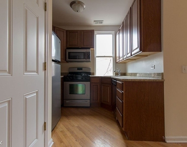 2513 N. Southport, Unit F-8 - Photo Thumbnail 1