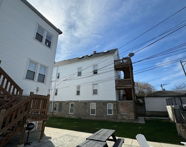 2642 North Marshfield Avenue - Photo Thumbnail 13