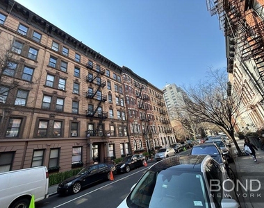 East 23rd Street - Photo Thumbnail 10