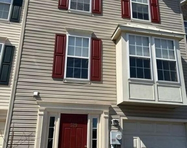 529 Westfield Ct - Photo Thumbnail 0