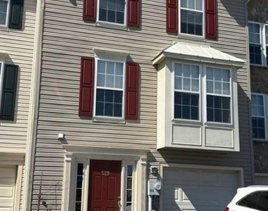 529 Westfield Ct - Photo Thumbnail 3