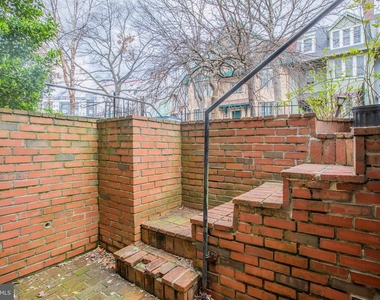 1752 Euclid St Nw - Photo Thumbnail 29