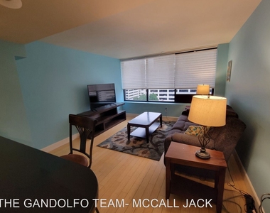 450 N. Arlington Ave #1006 - Photo Thumbnail 9