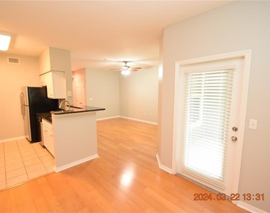 1810 E Palm Avenue - Photo Thumbnail 11