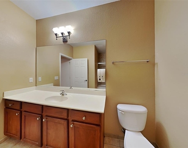 3175 Feltrim Place - Photo Thumbnail 11