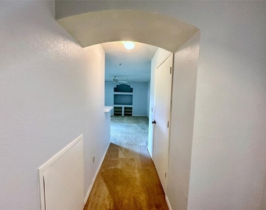 7270 Westpointe Boulevard - Photo Thumbnail 2