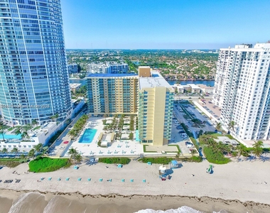 2501 S Ocean Dr - Photo Thumbnail 10