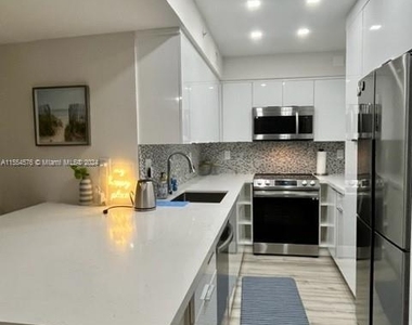 2501 S Ocean Dr - Photo Thumbnail 2