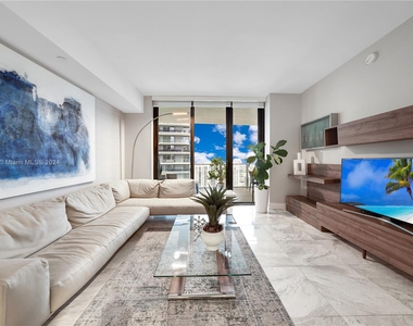 1010 Brickell Ave - Photo Thumbnail 22