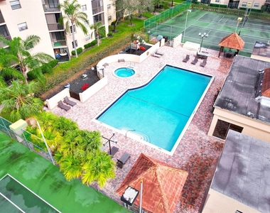 10501 W Broward Blvd - Photo Thumbnail 3