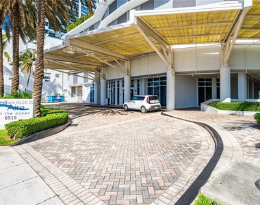 6515 Collins Ave - Photo Thumbnail 9