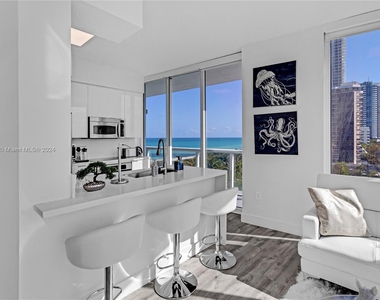 6515 Collins Ave - Photo Thumbnail 25