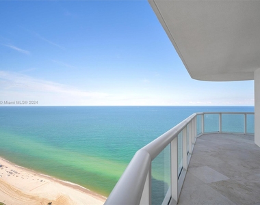 6365 Collins Ave - Photo Thumbnail 27