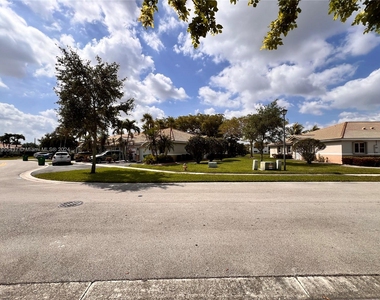 11281 Sw 18th Ct - Photo Thumbnail 1