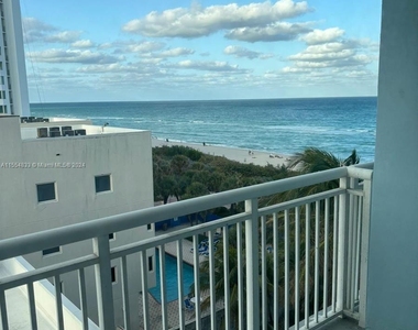 6969 Collins Ave - Photo Thumbnail 17