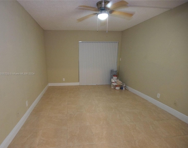 189 Lakeview Dr - Photo Thumbnail 15