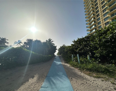 2600 S Ocean Dr - Photo Thumbnail 19