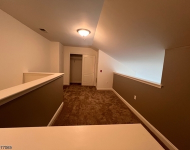 4407 Ramapo Ct - Photo Thumbnail 14