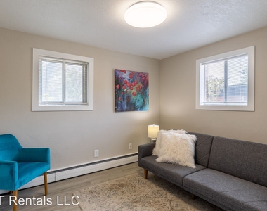 1216 E Seneca Avenue #6 - Photo Thumbnail 6