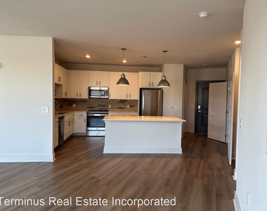 Stockyard Lofts 215 Willow Avenue - Photo Thumbnail 12