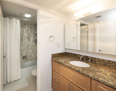 10777 W Sample Road - Photo Thumbnail 8