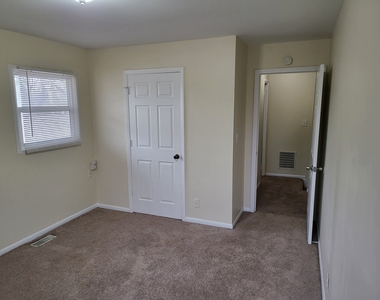 3956 Arquette Drive - Photo Thumbnail 16