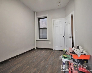 627 Sterling Place - Photo Thumbnail 5