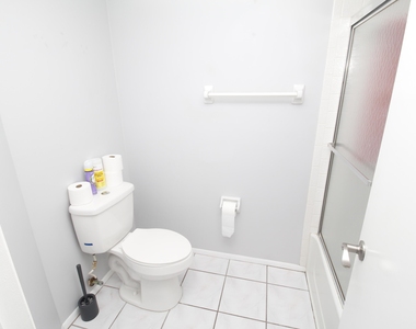 975 Sonesta Avenue Ne - Photo Thumbnail 7