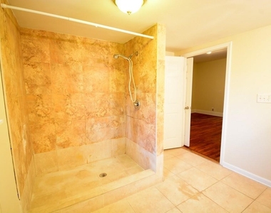 1637 Columbia Drive - Photo Thumbnail 16