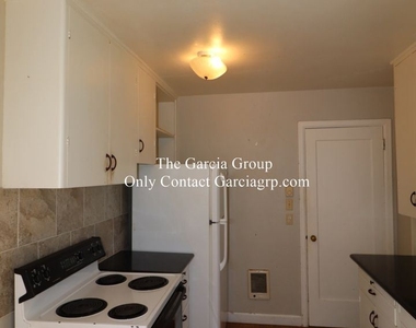 6134 Ne 17th Ave - Photo Thumbnail 2