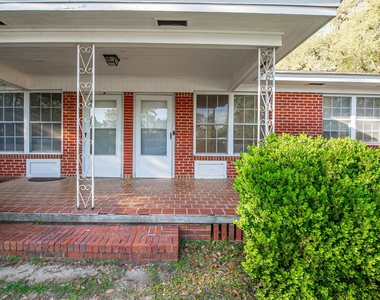 808 W Tharpe Street - Photo Thumbnail 4