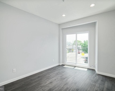 521 W Norris Street - Photo Thumbnail 17