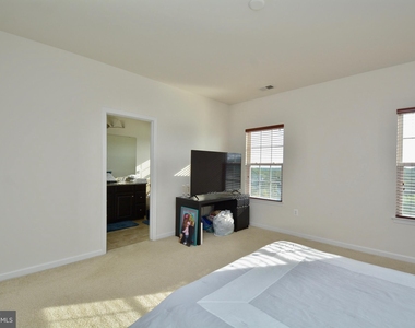 1792 Rockledge Terrace - Photo Thumbnail 27