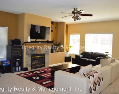 3170 Bentwood Pl - Photo Thumbnail 5