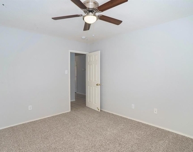 6060 Blazing Star Drive - Photo Thumbnail 14