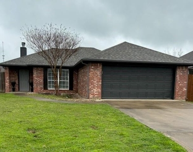 208 Cheyenne Trail - Photo Thumbnail 0