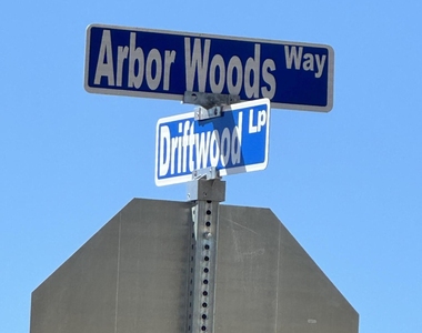 8104 Driftwood Loop - Photo Thumbnail 24