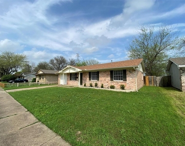 6510 Cinnamon Oaks Drive - Photo Thumbnail 2