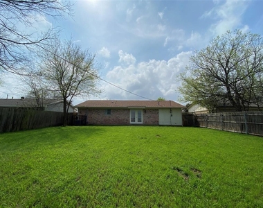 6510 Cinnamon Oaks Drive - Photo Thumbnail 24