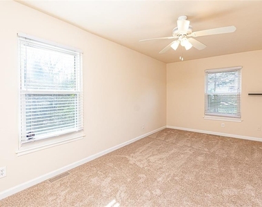 3075 Blackstone Court - Photo Thumbnail 19