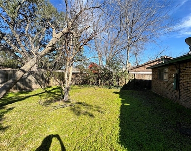 9606 Pagewood Lane - Photo Thumbnail 22