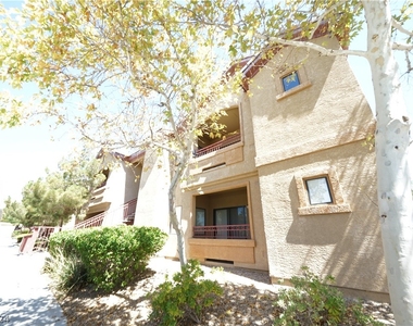 8250 N Grand Canyon Drive - Photo Thumbnail 0