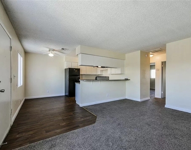 4910 E Owens Avenue - Photo Thumbnail 5