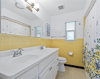 2694 Pinehurst Avenue - Photo Thumbnail 9