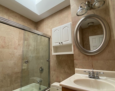 322 46 Street Astoria - Photo Thumbnail 6